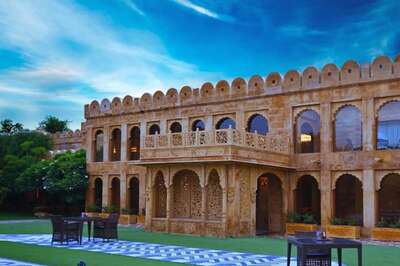 Romantic Retreats: Top 8 Destinations for a Valentine's Week Getaway