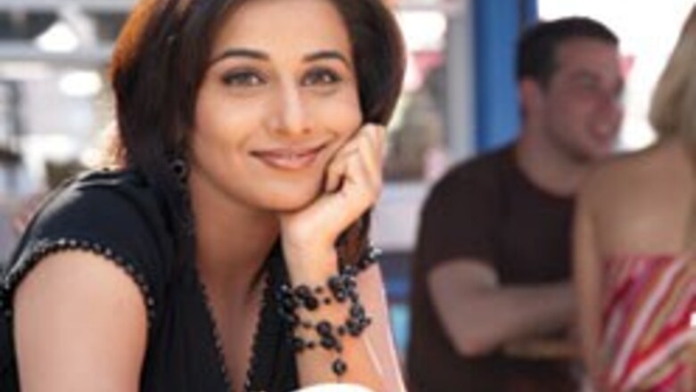 Bolly Buzz: Vidya fed up of link ups, Sophie to set a record