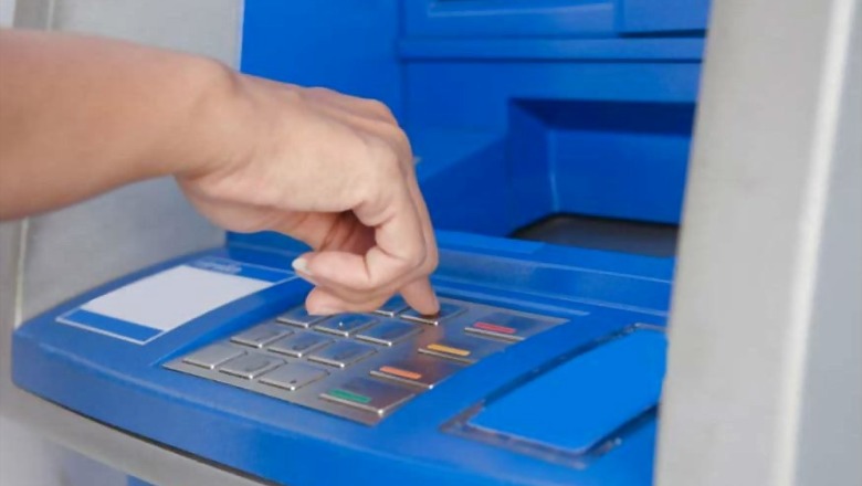Thick Smoke Comes Out of Mobile ATM, Employees Find Rs 9.55 Lakh Missing from Cash Machine in Erode