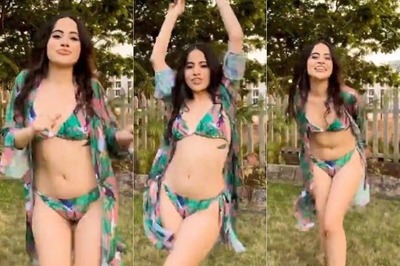 Urfi Javed Dresses Up in Floral Bikini for Viral ‘Are You Ok’ Trend; Trolls Say ‘Aap Cartoon Ho’