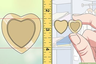 Simple Ways to Crop and Print a Picture for a Locket