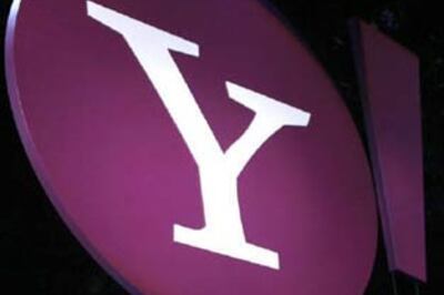 Yahoo offices to go on week-long leave, save costs