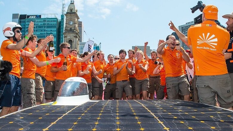 Dutch Solar Car 'Nuna 9' Hailed as 'The Future' at World Solar Challenge