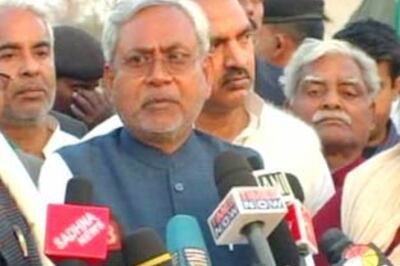 Not leaving NDA: Nitish rebuffs Congress