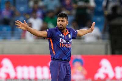 Asia Cup 2022: Avesh Khan Ruled Out of Remainder of Tournament, Deepak Chahar Included in India's Squad - Report