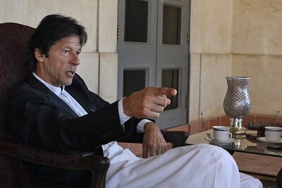 Imran Khan calls for elections in Pakistan