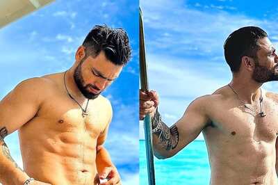 Rinku Singh Goes Topless to Flaunt Six Pack Abs During Maldives Vacation, Shubman Gill's Sister Reacts as Pictures go Viral