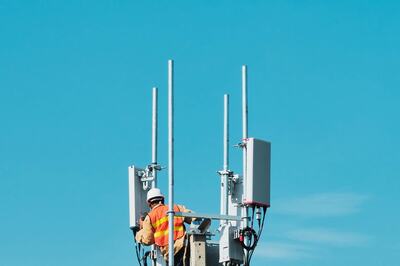 Drunk Man Climbs Mobile Tower, Demands Wife Return From Parents' Home in Maharashtra