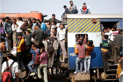 Population Clock: India Fertility Rate Sees Massive Drop Than That of China's, Data Shows