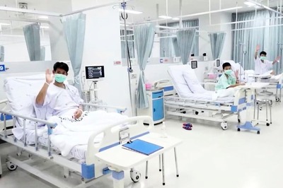 Thai Cave Boys Wave and Smile in First Public Appearance After Rescue