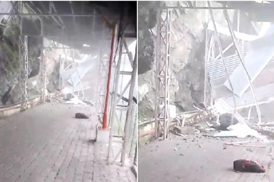 Two Dead As Landslide Hits Vaishno Devi Track In Jammu And Kashmir's Katra | Video