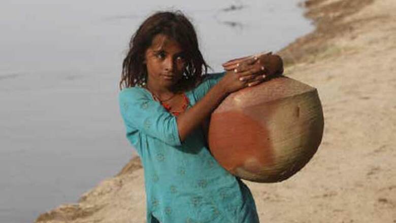 Pak faces new flood threat, thousands flee
