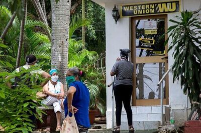 Cubans Fret As US Sanctions Threaten Western Union Closures