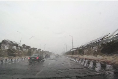 Western Disturbance Brings Light Rain to Delhi, Maximum Temperature Drops to 39 Degrees Celsius