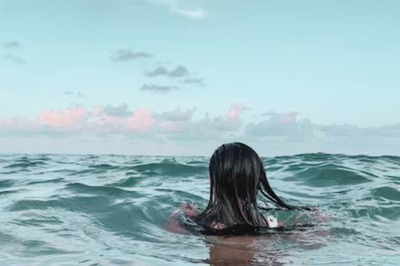 Australian Woman Swallowed Whole By Shark While Swimming With Friends And Nobody Noticed