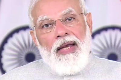 Gurupurab 2021: PM Modi Pays Tribute to Guru Nanak, Arvind Kejriwal to Visit Rakab Ganj Gurudwara After Denied Nod to Visit Kartarpur