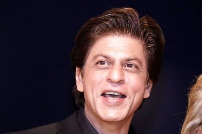 Shah Rukh Khan to Make His Tamil Debut as Villain in  Superstar Vijay's 'Thalapathy 63': Report