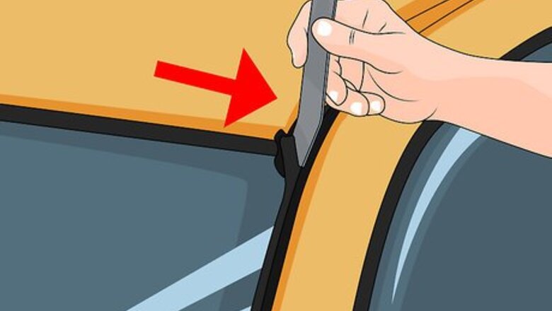 How to Replace Your Automobile Windshield