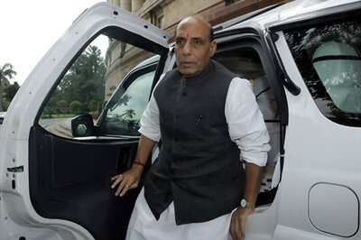 Rajnath Speaks to 4 CMs, Opposition Leaders on Army Strike