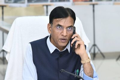 Mandaviya Asks States to Monitor Preparedness to Deal with Vector-borne Diseases