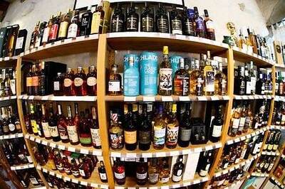 Britain to step up challenge over U.S. whisky tariff