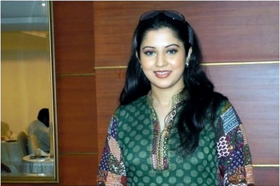 Vijayalakshmi Accuses Actor Turned Politician Seeman of Cheating