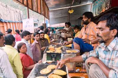 Amarnath Yatra: Chhola Bhaturas, Dosas, Chowmein, Halwa-Poori Banned. Check Out What's Allowed