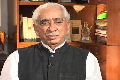 Jaswant Singh speaks to Advani to seeks his blessings, says quitting party: Sources
