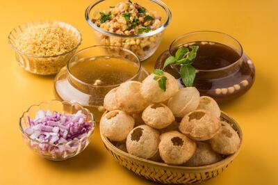 Holi 2023 Special: Tips to Make Street-Style Gol Gappe Ka Teekha, Meetha Paani at Home
