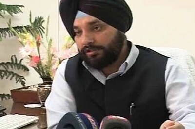 Quit posts on Delhi govt boards, panels, asks Arvinder Singh to Congress members