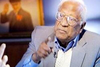 Left gives Centre labour pains