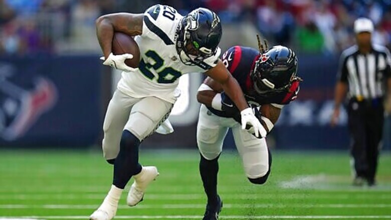 Wilson Has 2 TD Passes As Seahawks Beat Texans 33-13