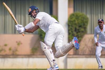Cheteshwar Pujara Raises Temperature on a Wintry Delhi Afternoon With Fiery 91 in Drawn Game