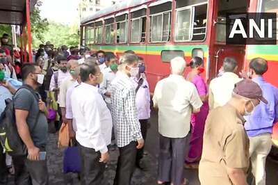 Stepping Out in Mumbai Today? Here's What's Open & What's Shut in the Financial Capital