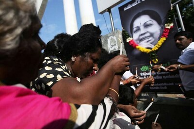 280 People Have Died of Shock Over Jayalalithaa's Death: AIADMK