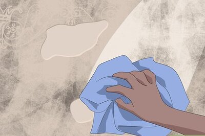 How to Hide Wall Flaws with Textured Paint