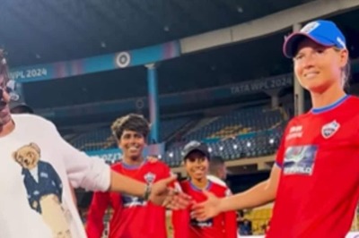 WATCH: Delhi Capitals Skipper Meg Lanning Recreates SRK's Iconic Pose Ahead of WPL 2024 Season Opener