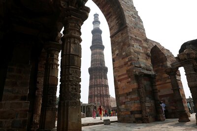 Mosque Inside Qutub Complex: SC Rejects Plea Against Order Refusing to Advance Hearing, Requests HC to Decide Expeditiously