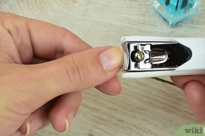 How to Help Your Nails Recover After Acrylics