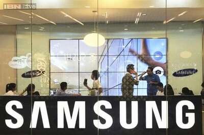 Battle of the big phones: How Samsung is losing its crown