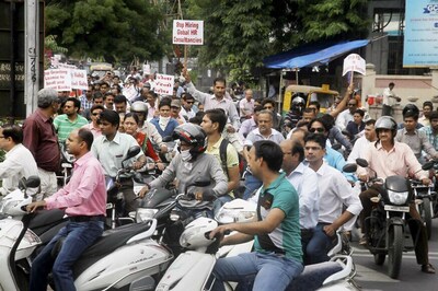 10 Lakh Bank Employees on Strike, Banking Services Hit