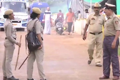 Sec 144 in Village Near Mangaluru as Discovery of 'Temple-Like Structure' Inside Mosque Kicks Up Row; VHP Performs Ritual Near Disputed Area