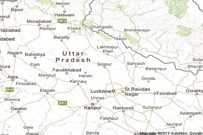 Engine of Dehradun-Ujjain Express train fails, passengers create chaos