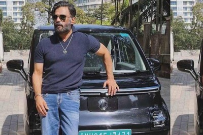 Bollywood Actor Sunil Shetty Goes Electric with MG Comet EV at Just Rs 7.98 Lakh