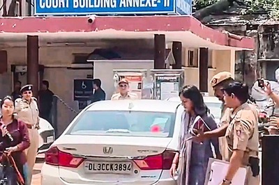 'Political Hitman Trying To Save Himself': Swati Maliwal Reacts To Video From Kejriwal's Residence, AAP Hits Back