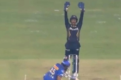 IPL 2024, GT vs MI: Rohit Sharma Falls on the Pitch, Left Frustrated After Given LBW - WATCH