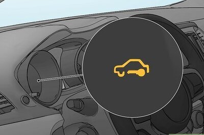 How to Fix the Car and Lock Light on Your Dashboard