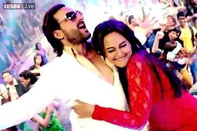 Saif-Sonakshi's impromptu act for 'Tamanche pe disco'