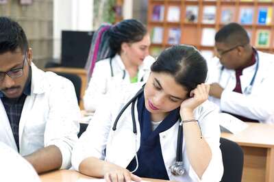 Number of Medical Institutions Decreased in 2020 Due to Covid: Delhi Economic Survey