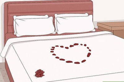 How to Make a Hotel Room Romantic
